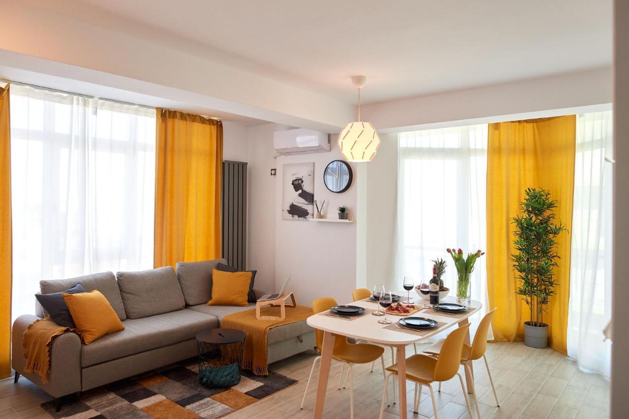 Fineloft Sea View Apartment-Spa N Pools Beach Resort Năvodari Esterno foto