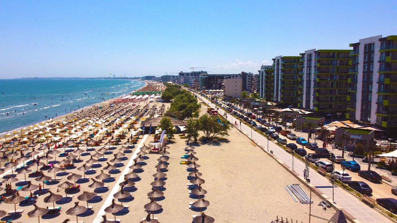 Fineloft Sea View Apartment-Spa N Pools Beach Resort Năvodari Esterno foto