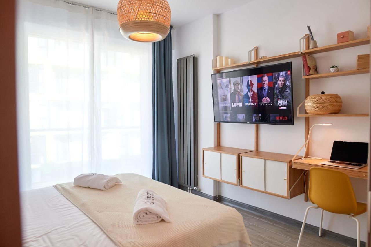 Fineloft Sea View Apartment-Spa N Pools Beach Resort Năvodari Esterno foto